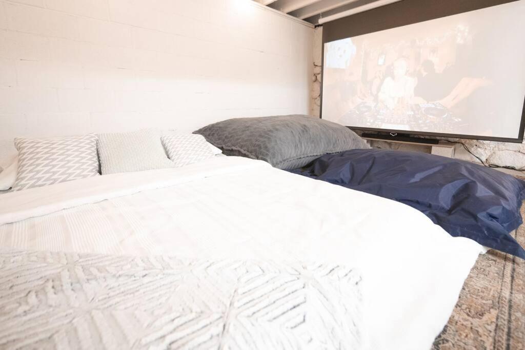 Reno'S Biggest Little House - Cozy Home Theatre Eksteriør bilde